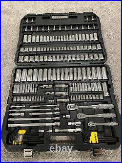 DEWALT 192-Piece Mechanics Tool Socket Set (DWMT75049)