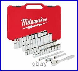 Milwaukee CANADA 1/4 Drive SAE/Metric Ratchet & Socket Mechanics Tool Set 50PC