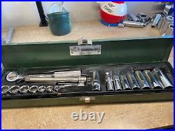 Vintage 18 Piece SK Tool Set 3/8 Drive SAE Ratchet with Metal Case Made in USA